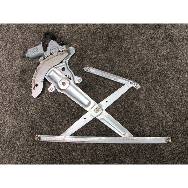 04-06 TOYOTA SCION XB FRONT RIGHT SIDE DOOR POWER WINDOW REGULATOR W/ MOTOR OEM