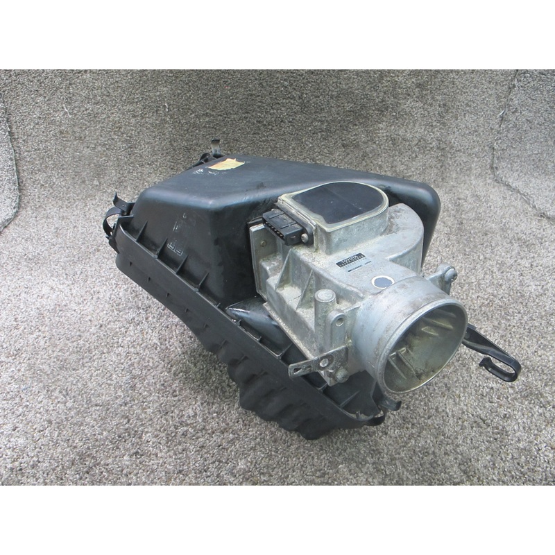 1992-1994 Lexus ES300 Air Box Assembly w/ Mass Air Flow Sensor 22250-62060 OEM