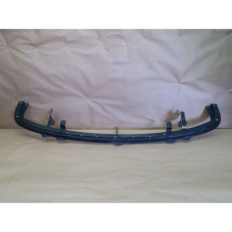 92-93 LEXUS ES300 3VZFE FRONT CENTER RADIATOR SUPPORT MOUNT BRACKET OEM