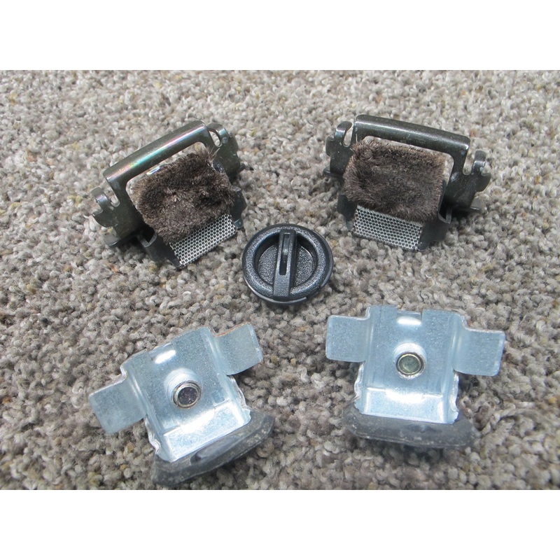 92-96 LEXUS ES300 REAR RIGHT SIDE WINDOW GLASS TRACK GUIDE TRIM SUPPORT SET OEM