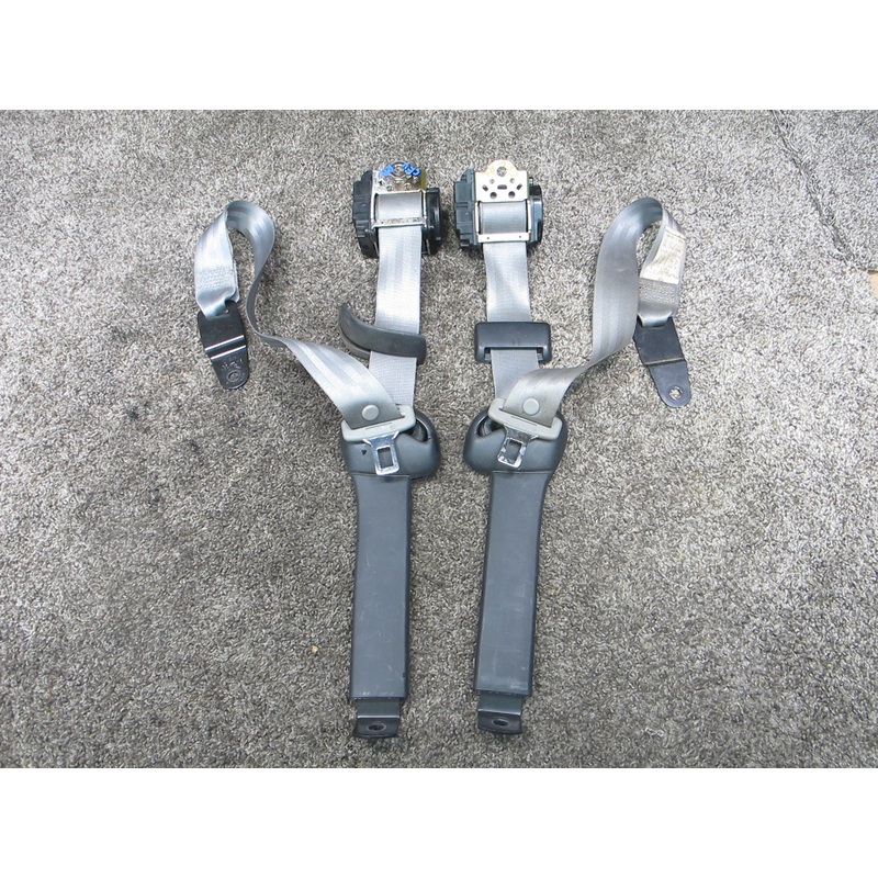 1999-2003 VW Volkswagen EuroVan Rear Left and Right Seat Belts Set OEM