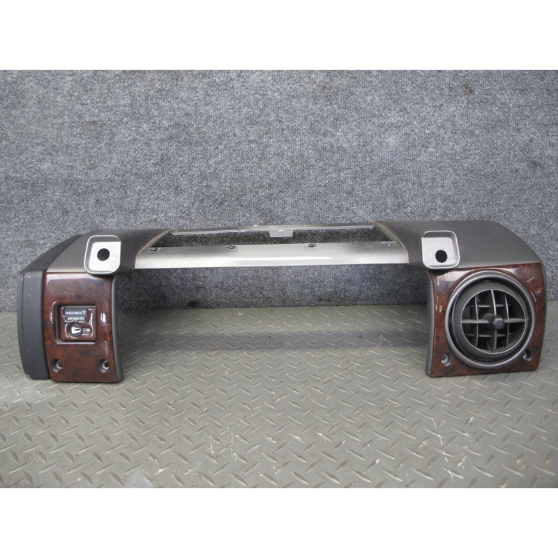 2003-2004 Hummer H2 Front Right Side Dash Upper Panel Cover Trim W/ A/C Air Vent