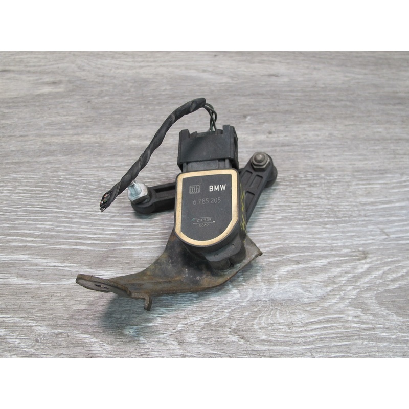 2008-2014 BMW E71 E72 X6 Front Headlight Suspension Height Level Sensor 6785205