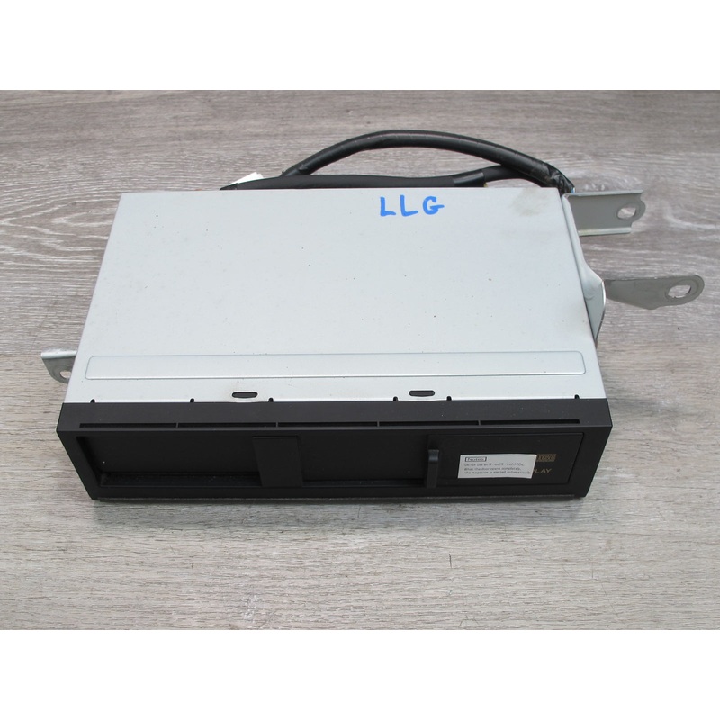 03-05 Lexus JZS160L GS430 GS300 CD Changer w Magazine 86270-30210 OEM