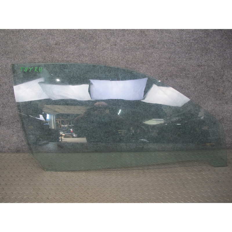 2001-2006 BMW E46 Coupe Right Door Glass Window