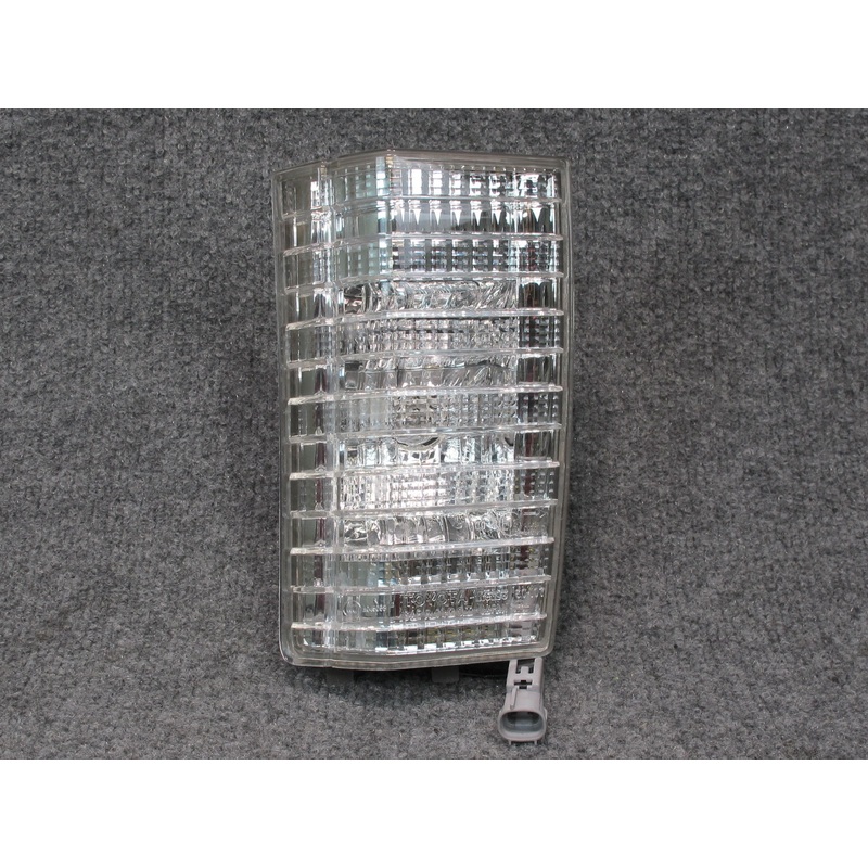 2003-2007 Lexus UZJ100L LX470 Rear Tail Gate Right Pass Side Back UP Light Lamp