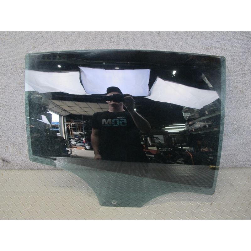 2008-2014 BMW E71 E72 X6 Rear Right Door Glass Window