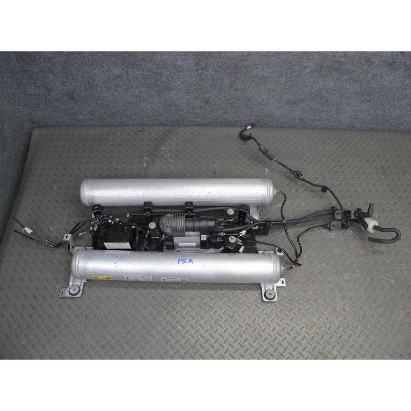 2017-2020 Maserati Levante M161 Air Suspension Compressor Pump w Reservoirs