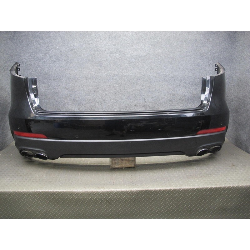 2017-2020 Maserati Levante M161 Rear Bumper Cover w PDC Sensors & Reflectors