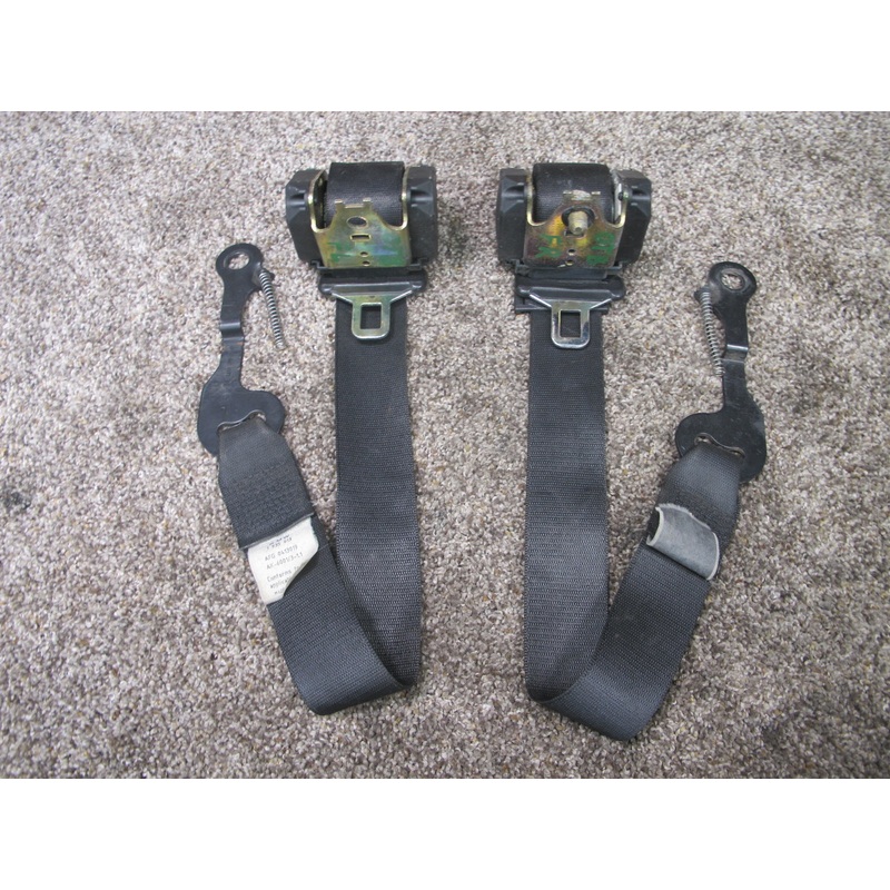 84-91 BMW E30 FRONT LEFT & RIGHT SEATBELT RETRACTOR OEM