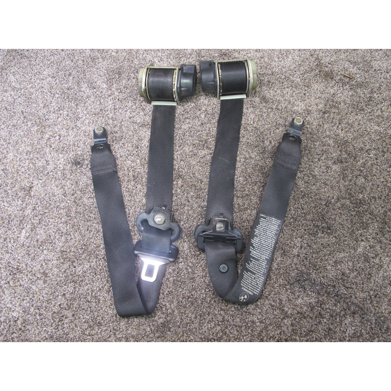 96-02 BMW Z3 E36 ROADSTER SET OF 2 RIGHT & LEFT SEATBELT RETRACTOR OEM