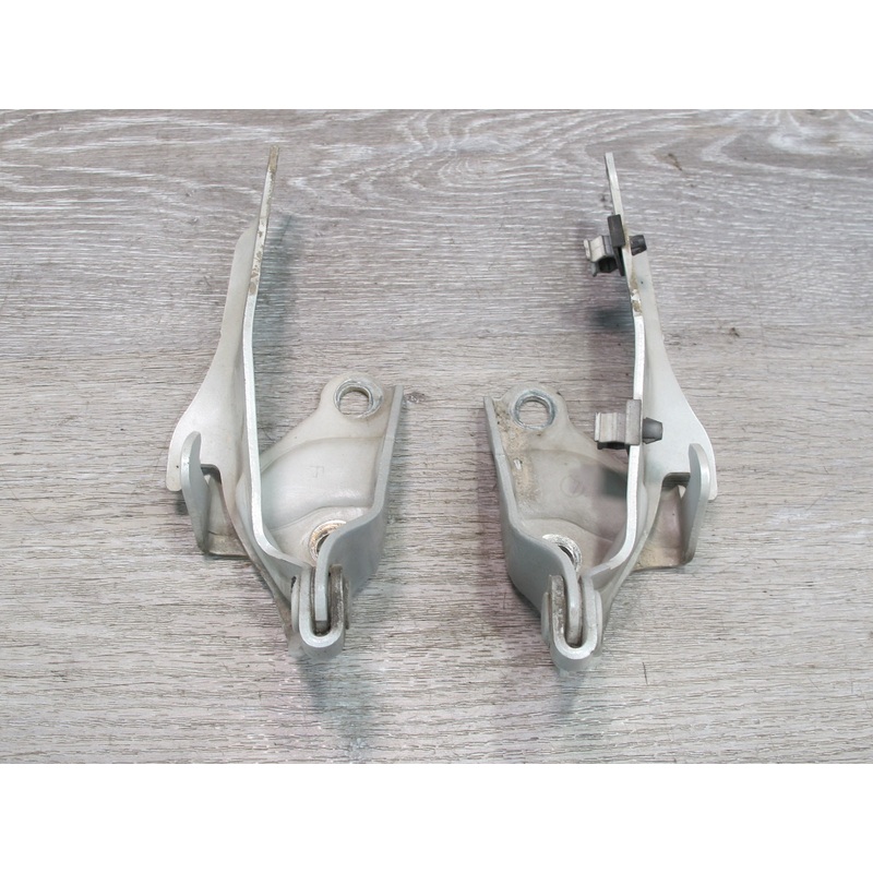98-05 Lexus JZS160L GS400 GS430 GS300 Set of 2 Front Left & Right Hood Hinge OEM