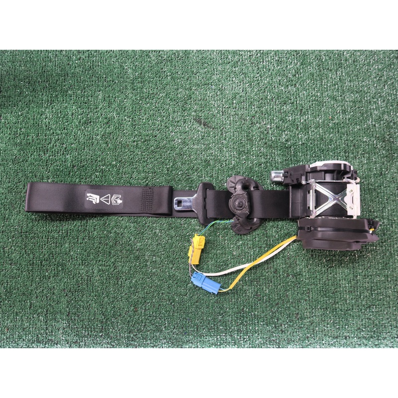 2007-2013 BMW 1-Series Coupe E82 128i 135i Front Right Seat Belt Retractor OEM