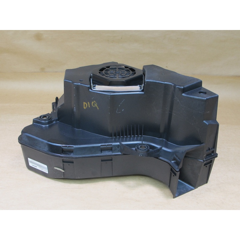 2011-2017 INFINITI QX56 QX80 REAR BOSE AUDIO SUBWOOFER SPEAKER BOX ASSEMBLY