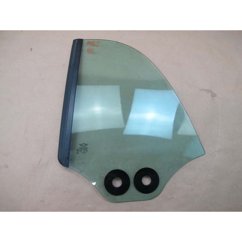 05-08 MINI COOPER R52 CONVERTIBLE REAR LEFT QUARTER WINDOW GLASS OEM