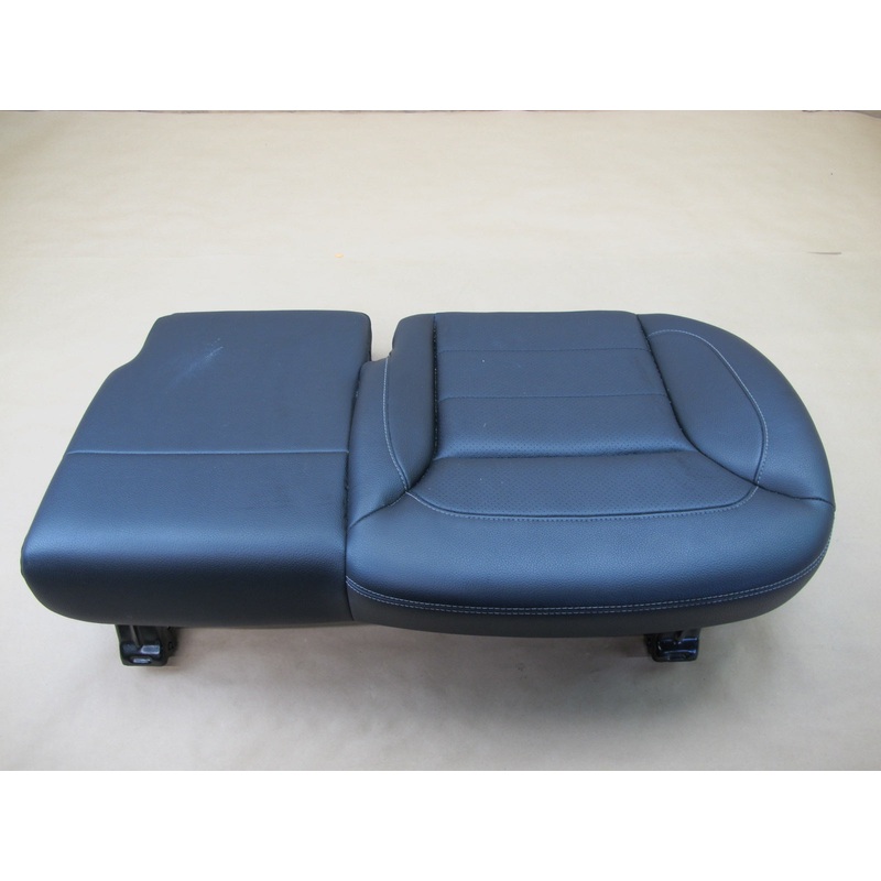 12-15 MERCEDES W166 ML-CLASS 2ND ROW REAR LEFT SEAT LOWER CUSHION BLACK OEM