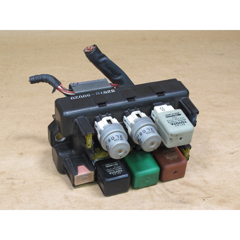 90-94 LEXUS UCF10 LS400 ENGINE BAY FUSE RELAY BOX MODULE 82670-50020 OEM
