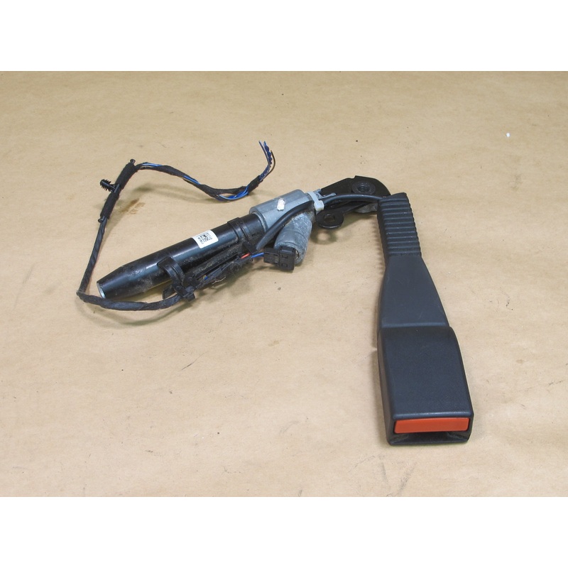 07-13 BMW E70 E71 X5 X6 FRONT LEFT DRIVER SIDE SEATBELT BUCKLE TENSIONER OEM