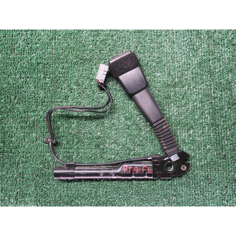 07-11 BMW E90 E91 3-SERIES FRONT LEFT DRIVER SIDE SEATBELT BUCKLE OEM