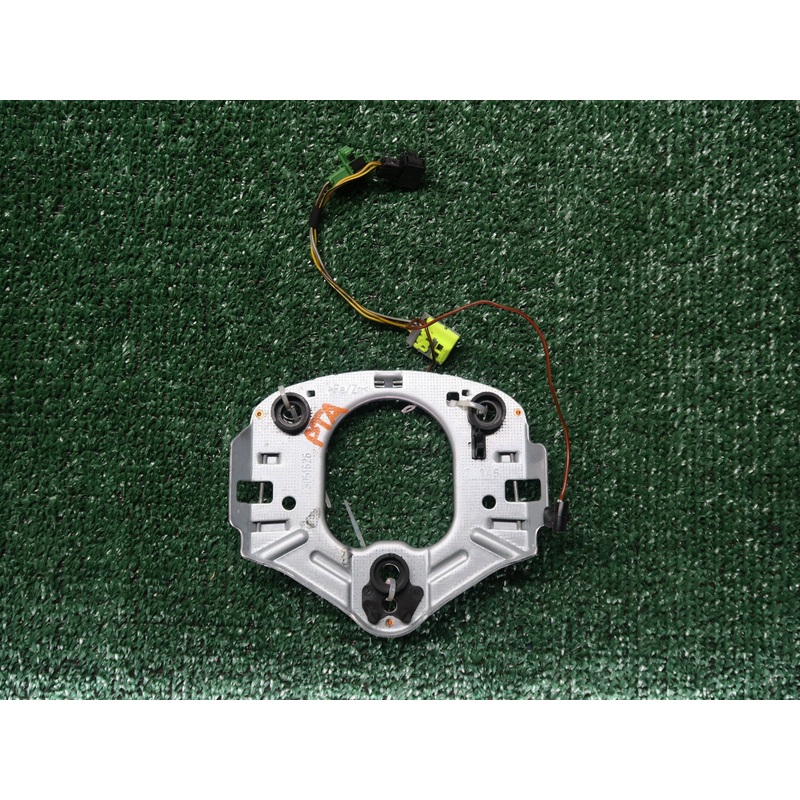 07-13 BMW E90 E91 E92 E93 FRONT LEFT DRIVER SIDE SPORT STEERING WHEEL MOUNT WIRE OEM