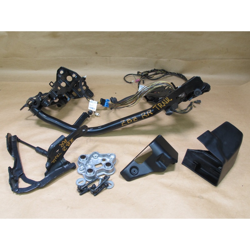 09-16 BMW E89 Z4 CONV TOP ROOF REAR RIGHT HINGE FRAME MECHANISM TRIM SET OEM