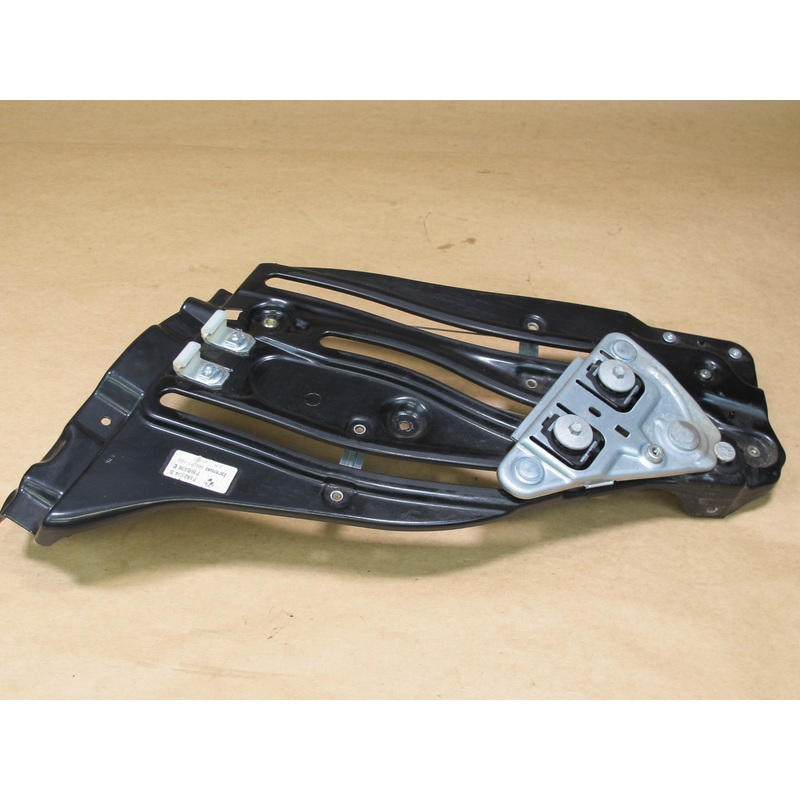 09-16 BMW E89 Z4 REAR RIGHT QUARTER WINDOW REGULATOR W MOTOR 7198308 OEM