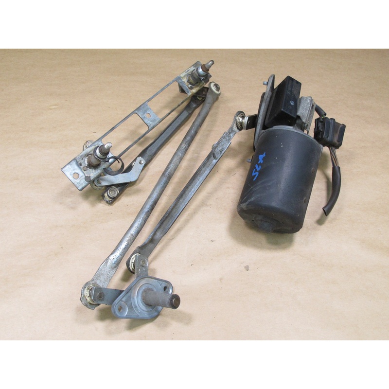 73-85 MERCEDES R107 WINDSHIELD WIPER TRANSMISSION LINKAGE W MOTOR OEM