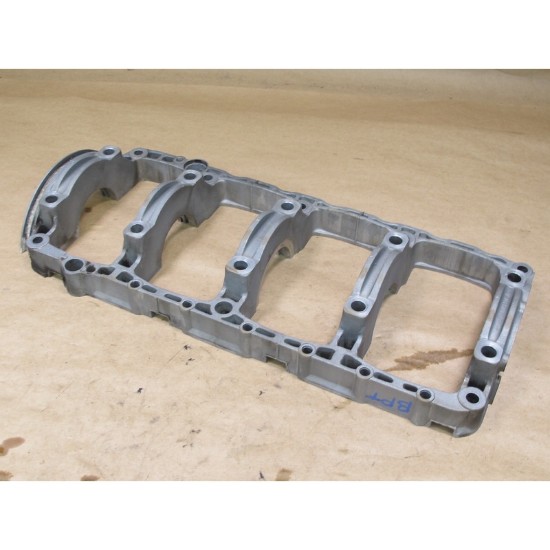 84-88 PORSCHE 944 924 S MAIN BEARING GIRDLE CRANKSHAFT COVER 9441011038R OEM