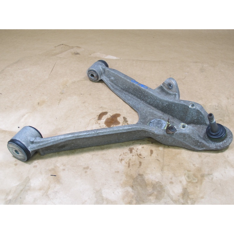 97-04 CHEVROLET CORVETTE C5 FRONT RIGHT SUSPENSION LOWER CONTROL ARM OEM