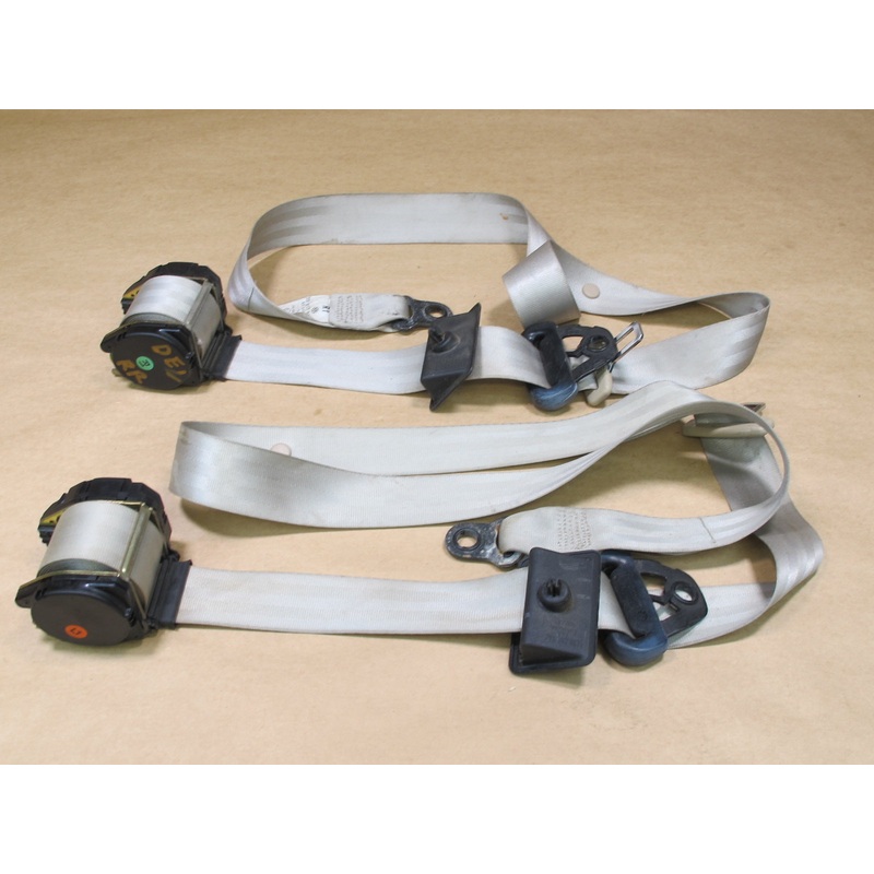 99-03 VW EUROVAN T4 REAR 2ND ROW RIGHT & LEFT SIDE SEATBELT RETRACTOR SET OEM