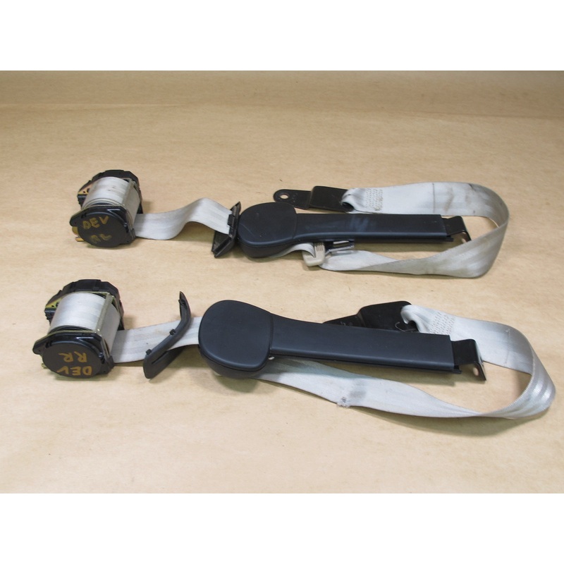99-03 VW EUROVAN T4 REAR 3RD ROW RIGHT & LEFT SIDE SEATBELT RETRACTOR SET OEM