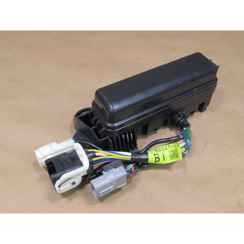 10-15 LEXUS IS250 IS350 CONVERTIBLE REAR TRUNK RELAY FUSE JUNCTION BOX OEM