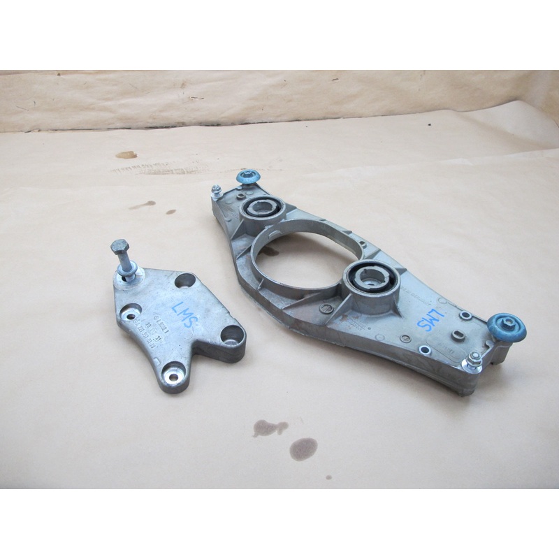 07-13 Mercedes W221 S-class Rear Differential Mount Support Bracket Set OEM