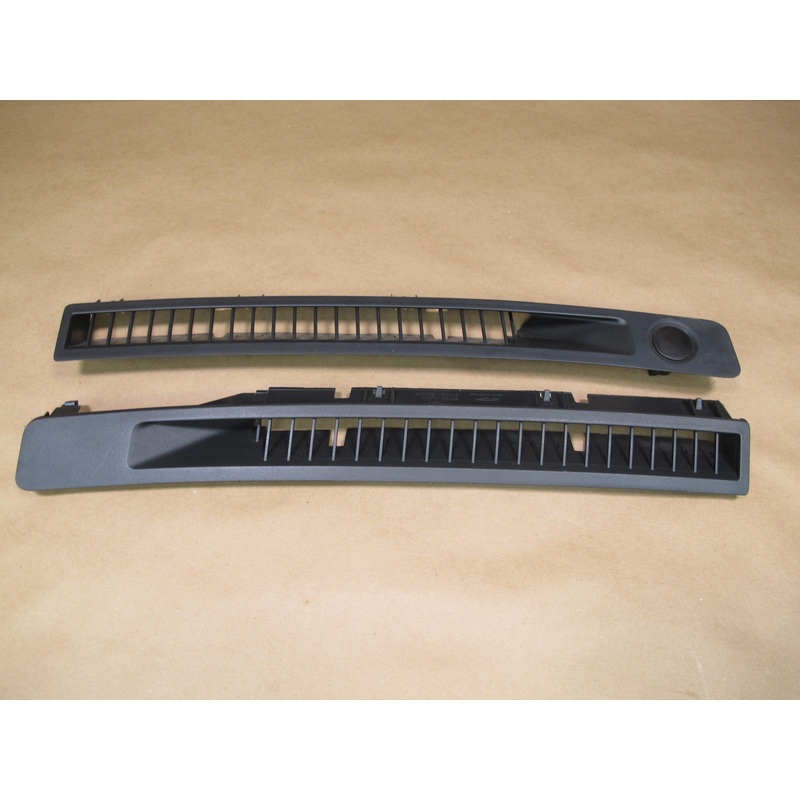 2011-2017 Infiniti QX56 QX80 Front Right Left Dash Air Defrost Grille Panel Set
