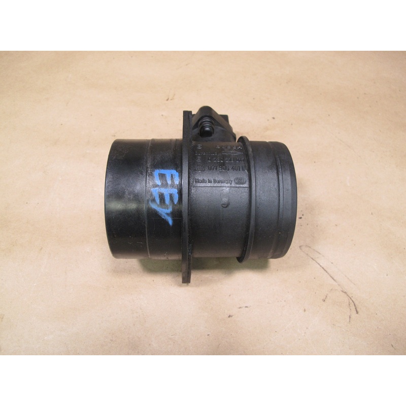 01-03 VW Eurovan T4 2.8L Mass Air Flow Meter MAF Sensor 071906461B OEM