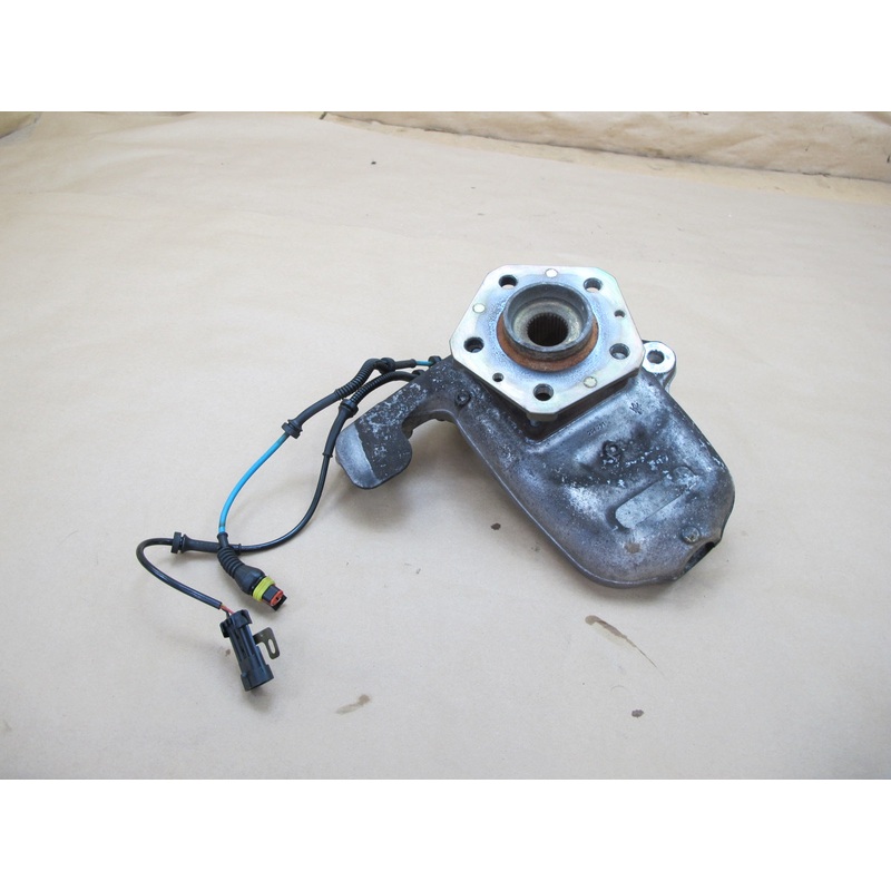 03-08 Maserati Quattroporte M139 Front Left Spindle Knuckle Wheel Hub OEM