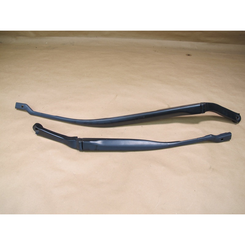 14-19 Maserati Ghibli M157 Set of 2 Front Left & Right Wiper Arm OEM
