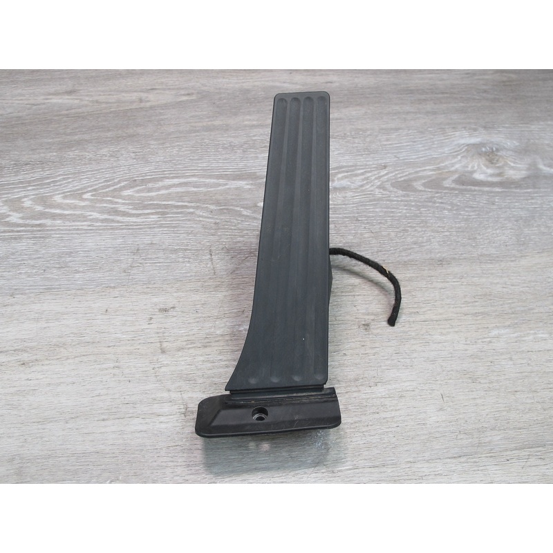 2008-2014 BMW E71 E72 X6 A/T Gas Acceleration Pedal 6789998