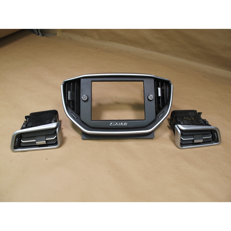 14-17 Maserati Ghibli M157 Set of 3 Dash Left Center Right A/C Air Vent OEM