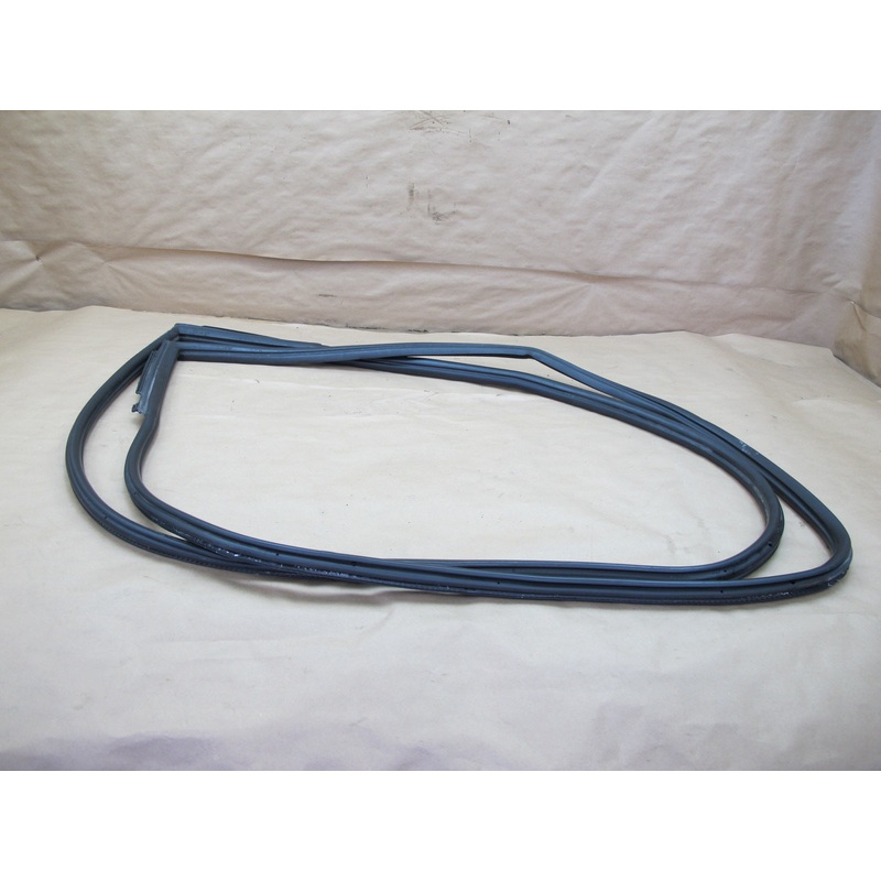 1999-2005 Porsche 911 Carrera 996 Left & Right Side Door Weather Strip Seal Set