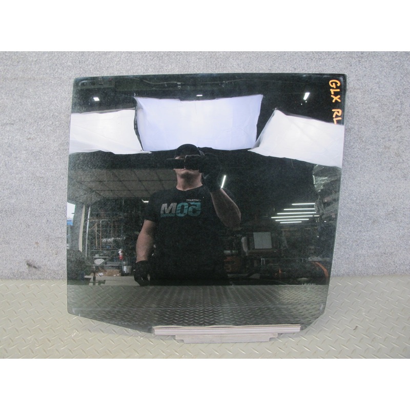 2003-2007 Lexus J100 LX470 Rear Left Driver Side Door Glass Window