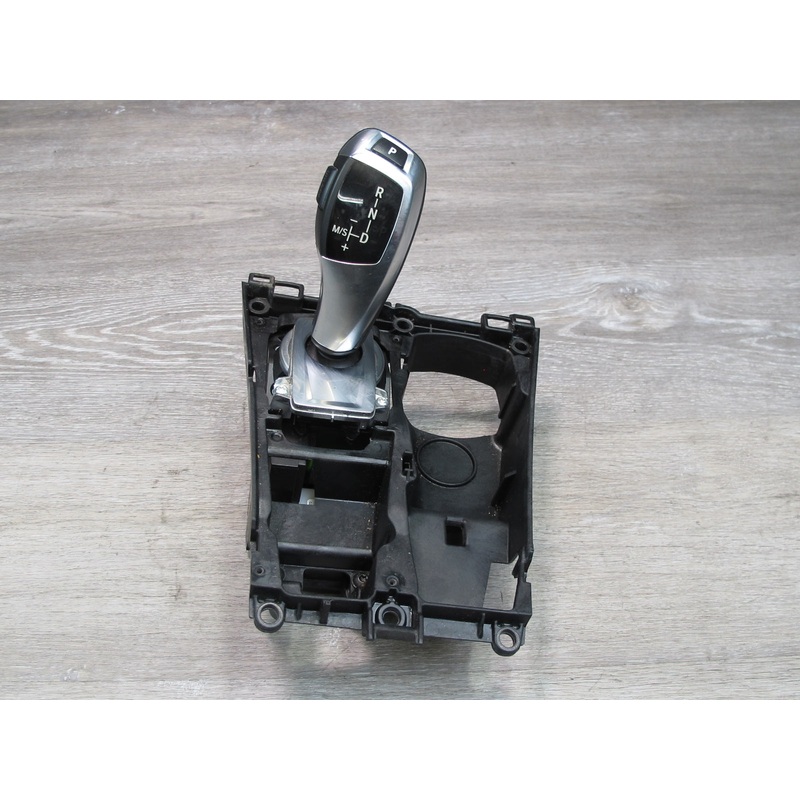2010-2011 BMW E71 E72 X6 A/T Automatic Transmission Gear Shift Selector Shifter