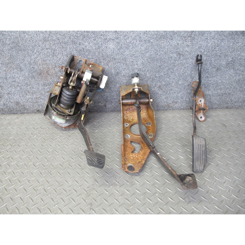 91-93 Mitsubishi 3000GT VR4 M/T Gas Acceleration Brake Clutch Pedal Set OEM