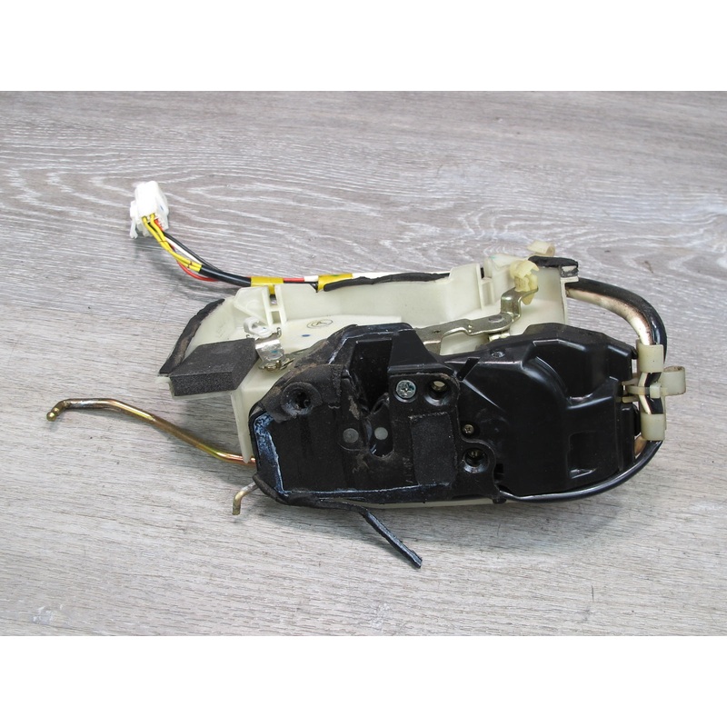 98-00 Lexus UCF20L LS400 Front Left Driver Door Lock Latch Actuator OEM