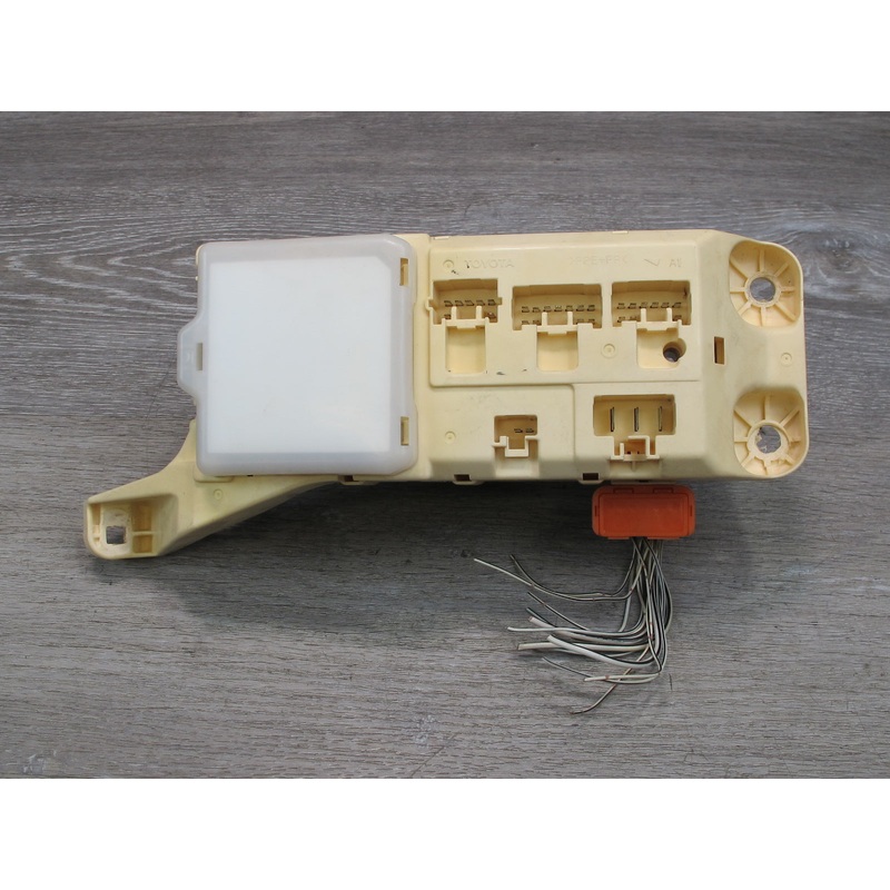 98-99 Lexus LS400 UCF20L Interior Cabin Fuse Relay Junction Box Module OEM
