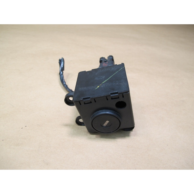 02-05 Ford Thunderbird Super Duty Deactivation Switch F81B-14B268-AD OEM