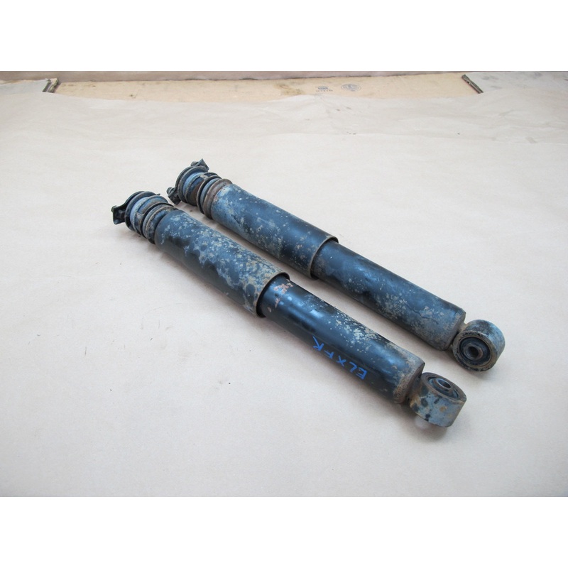 1999-2007 Lexus UZJ100L LX470 Front Left & Right Strut Shock Absorber Set of 2