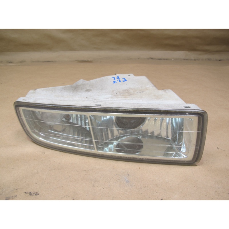 2003-2005 Lexus UZJ100L LX470 Front Left Fog Light Lamp