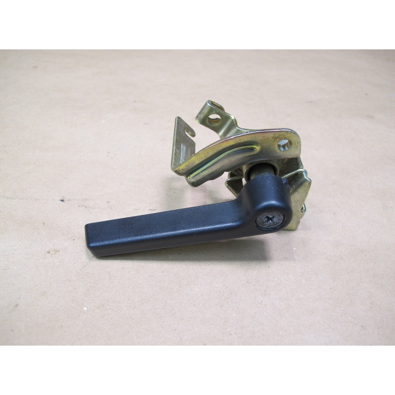 2003-2007 Lexus UZJ100L LX470 Rear Trunk Lid Liftgate Tailgate Door Handle