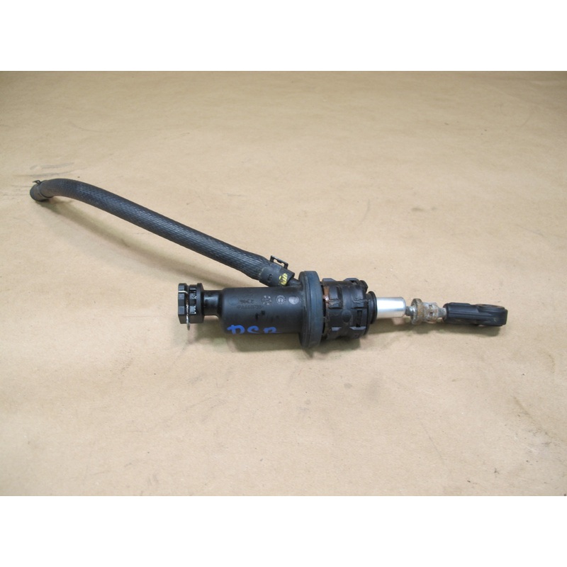 06-09 Pontiac Solstice Clutch Masater Cylinder OEM